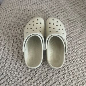 CROCS Women's Cream Sandals